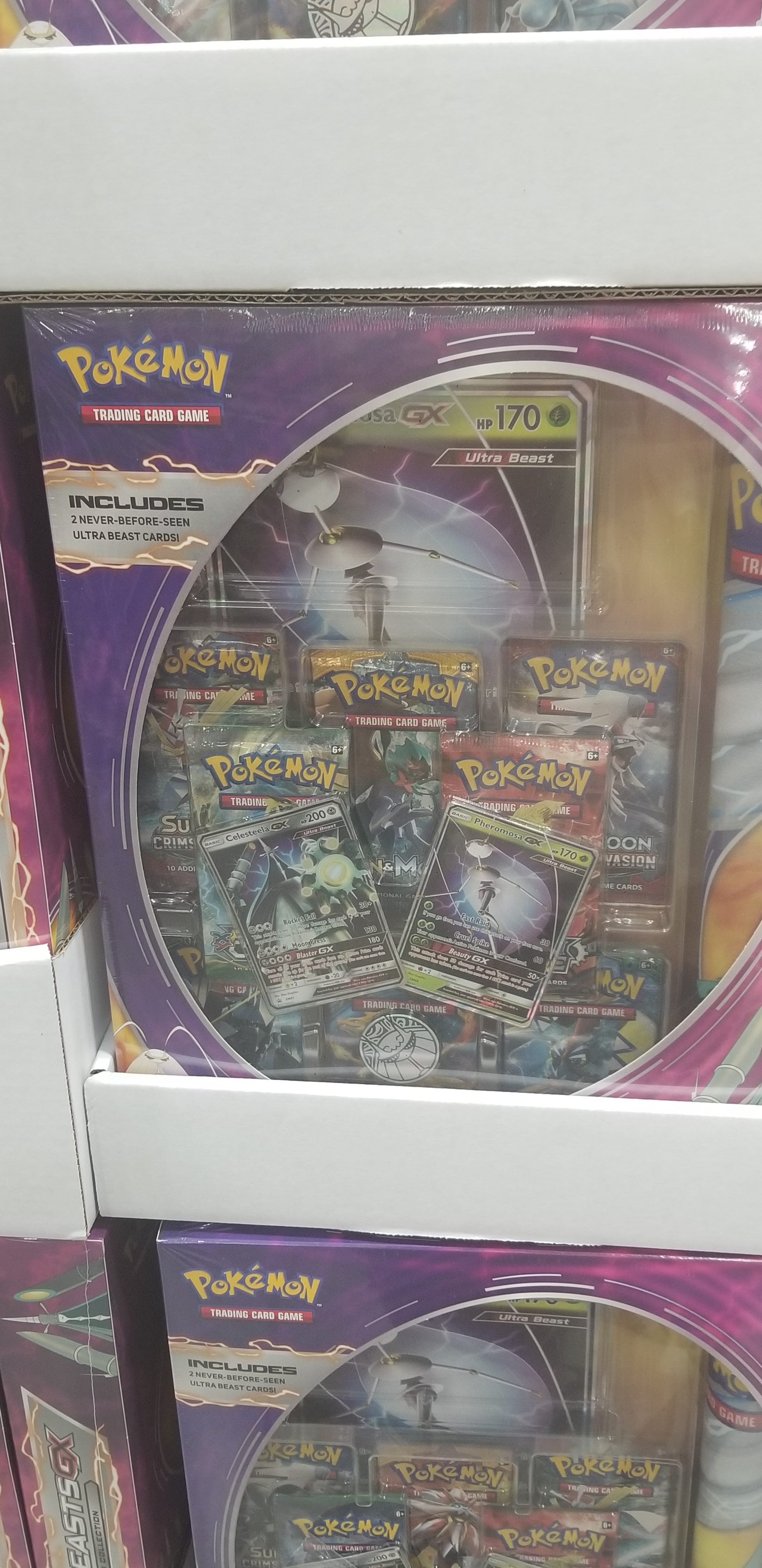 Pokémon TCG: Ultra Beasts GX Premium Collection (Pheromosa