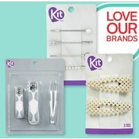 Kit Eyelashes Nail Implements Hair or Cosmetic Accessories Nail Polish Remover Makeup Brushes or Sponges 