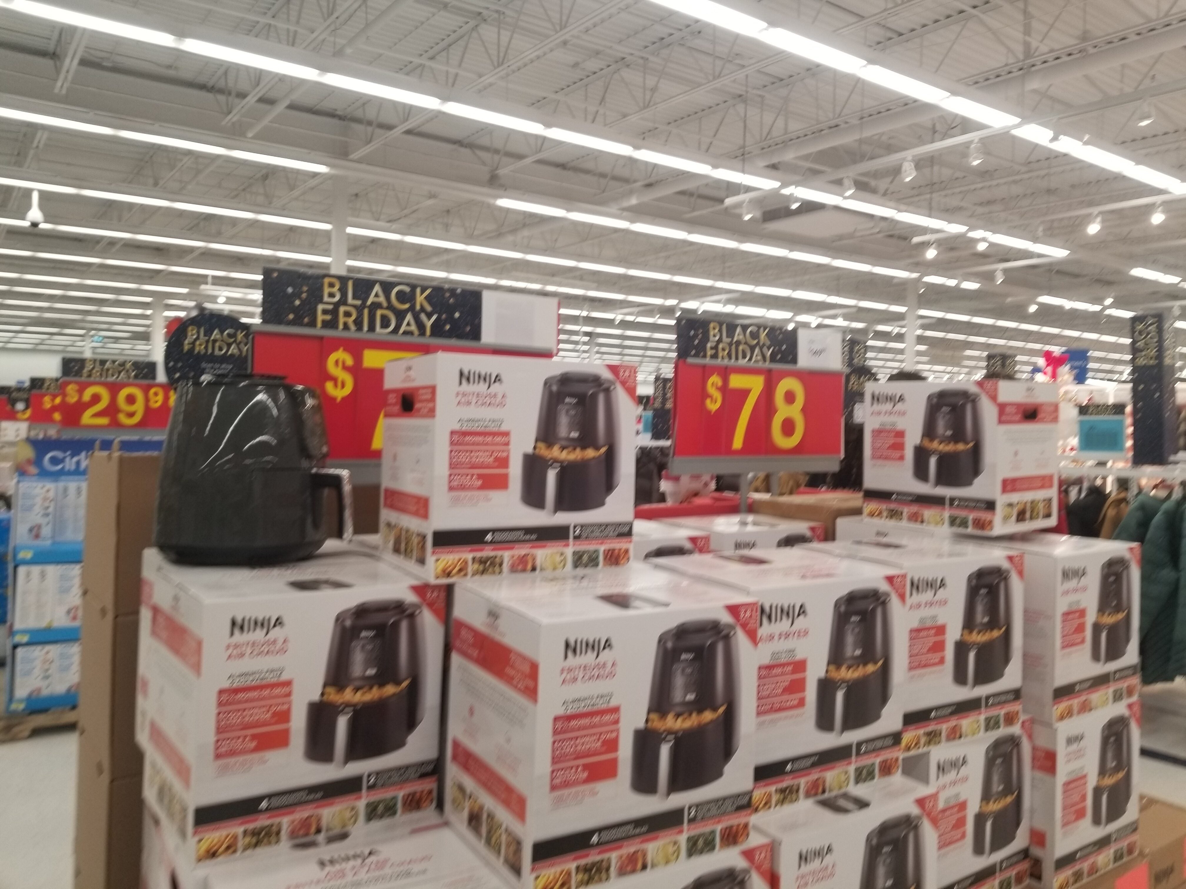 Sur La Table Air Fryer Oven 13 qt from Costco peeling? : r/airfryer